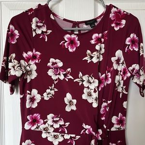 Ann Taylor Factory size small magenta/floral design XS dress